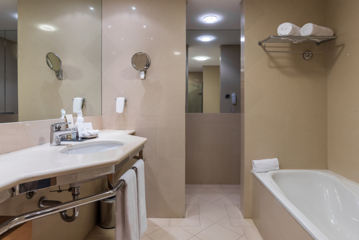 Отель Royal Savoy