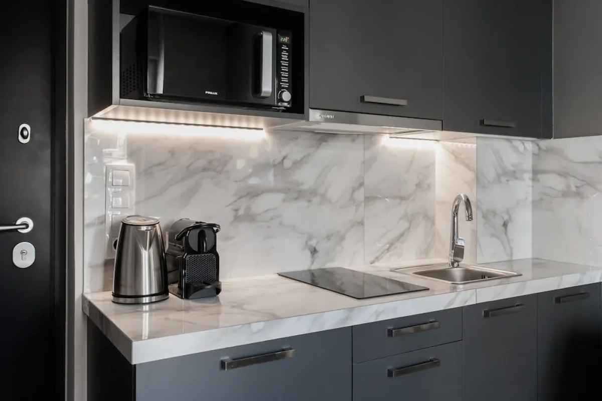 WYZ Athens Apartments by UPSTREET