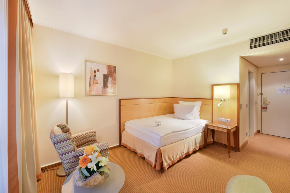 Отель The Q - Quadro City Hotel