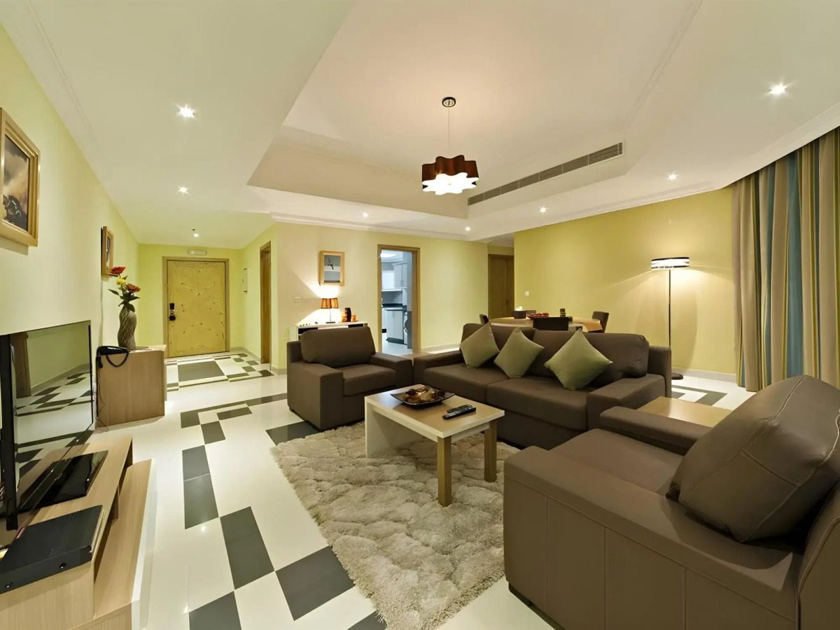 Magnum Hotel & Suites West Bay