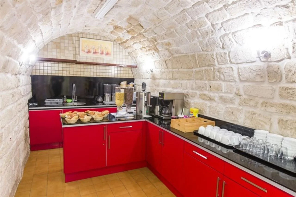 Hipotel Paris Père Lachaise République