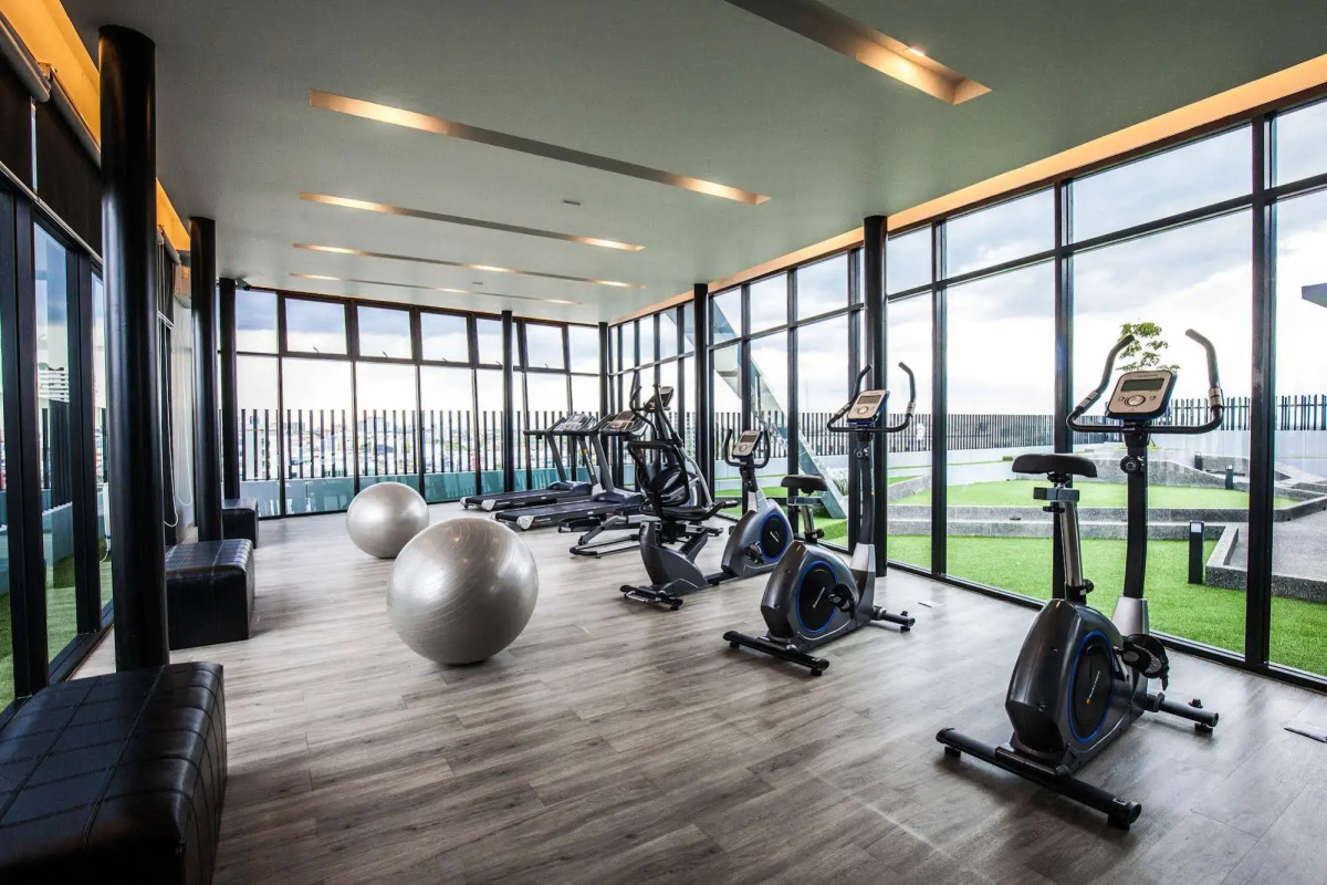 De Botan Srinakarin Hotel & Residence