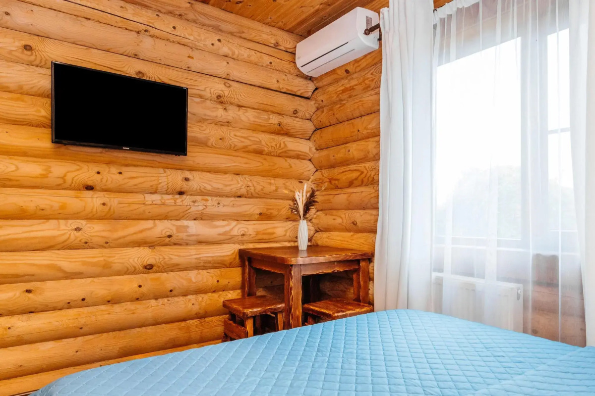 House Izbushka (Zhiloj dom)