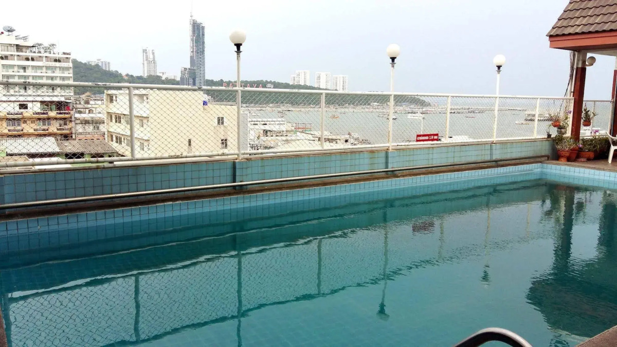 Cloudotel Walking Street