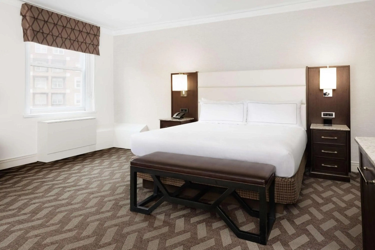 Отель Hilton Boston Park Plaza