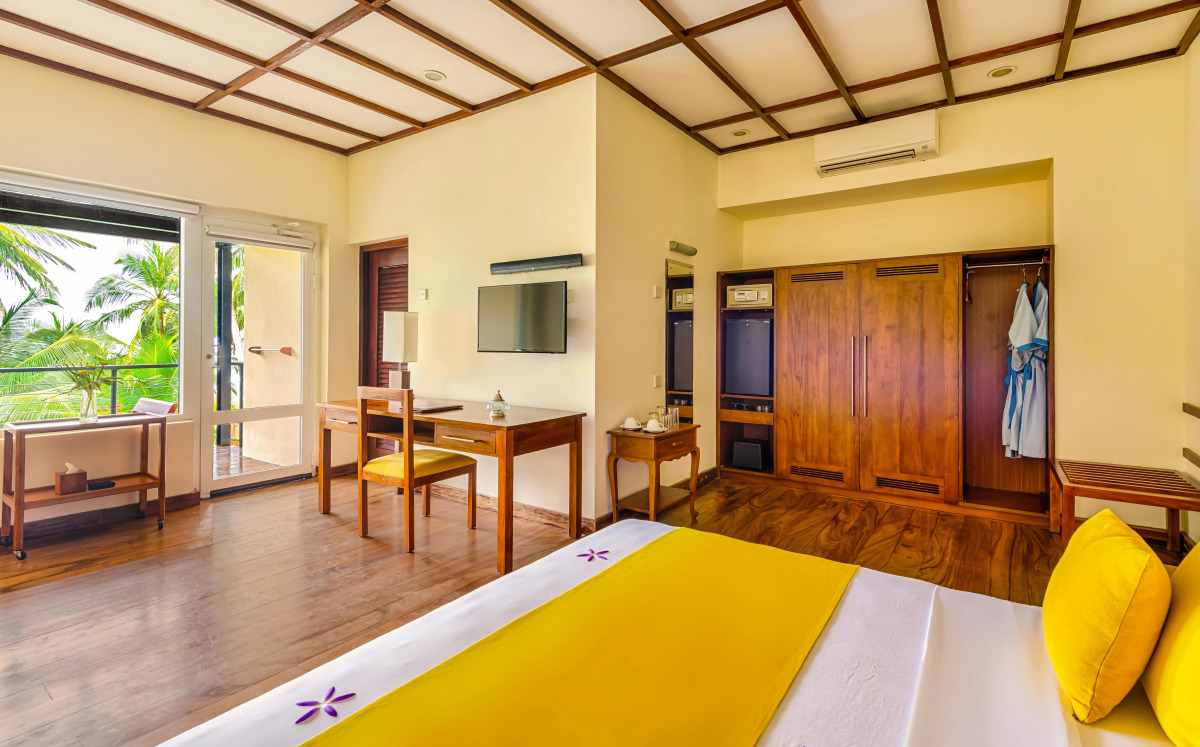 Mermaid Hotel & Club