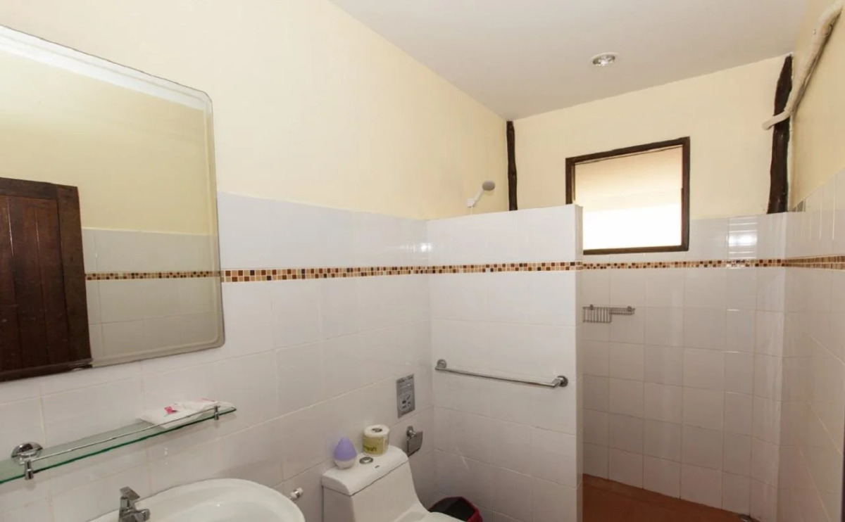 Shiralea Island Resort