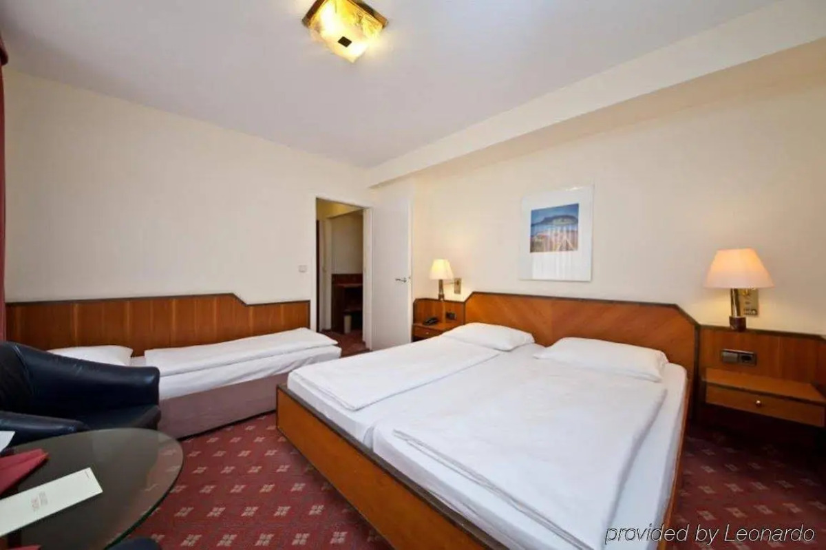 PLAZA INN Rieker Stuttgart Hauptbahnhof