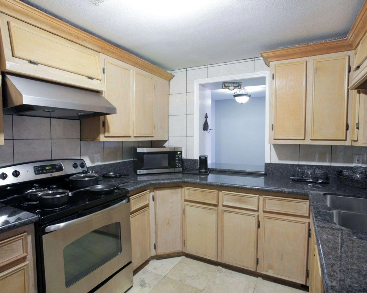 Rodeway Inn and Suites Austin