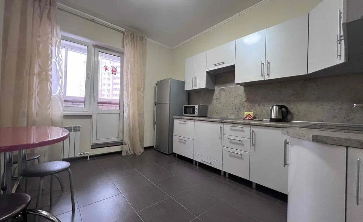 КвартАл на проспекте Маркса 87