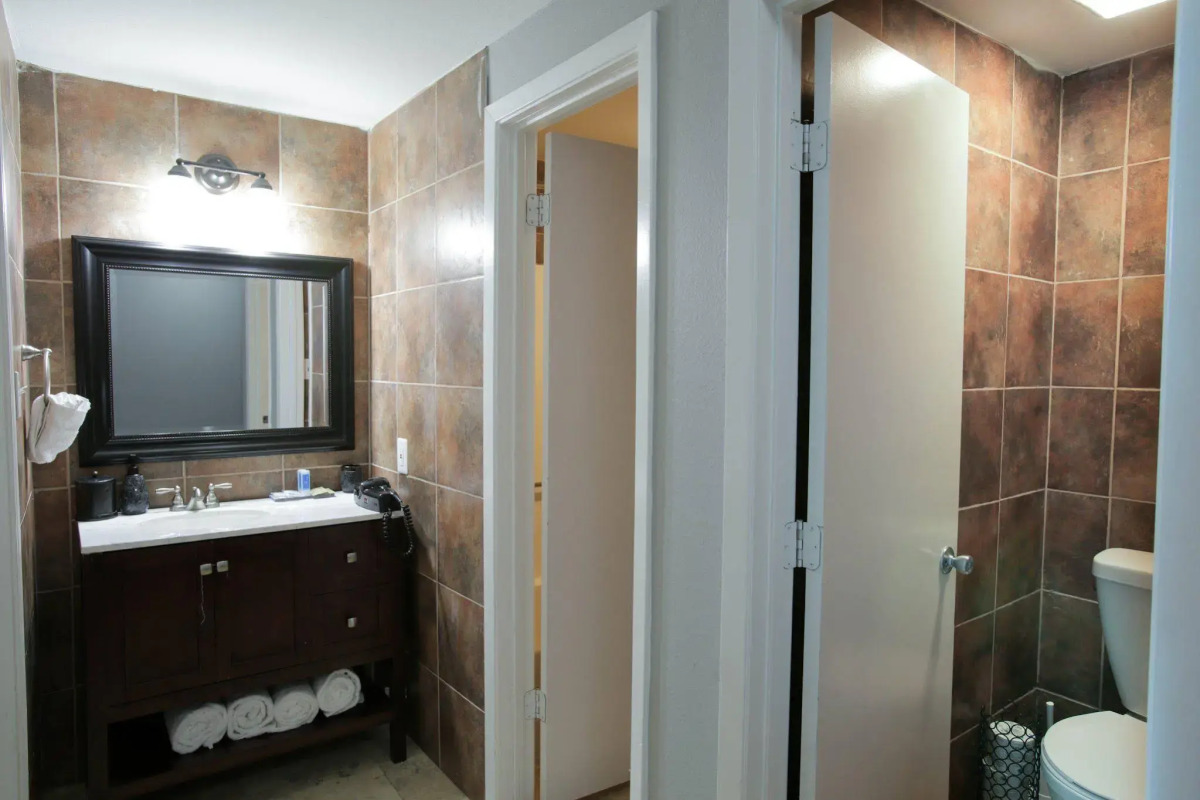 Rodeway Inn and Suites Austin