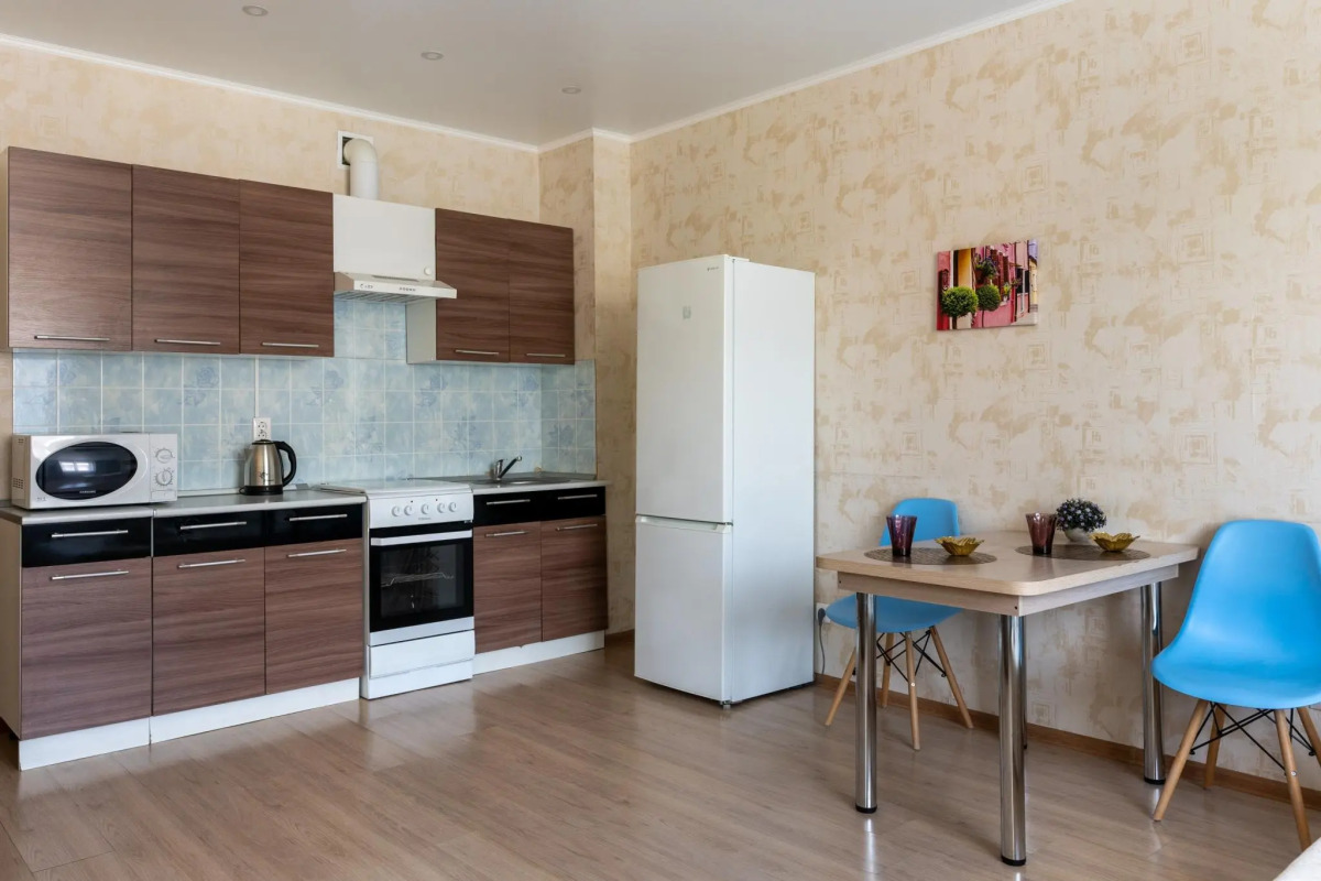 Central Park (Централ Парк) на проезде Геологоразведчиков