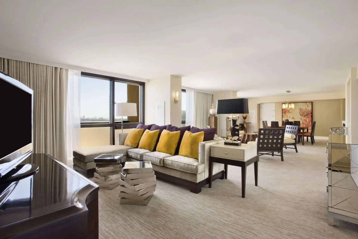 Hilton Miami Airport Blue Lagoon