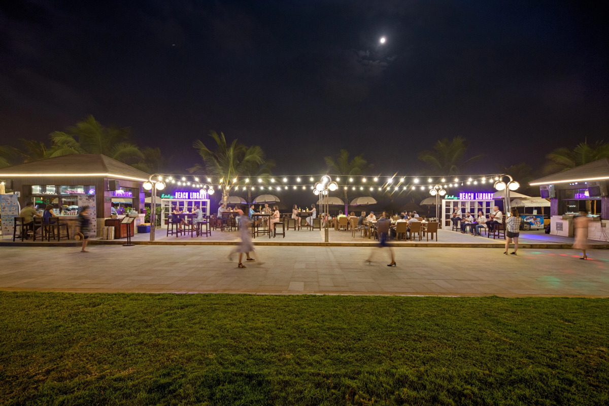 Holiday Beach Hotel Danang