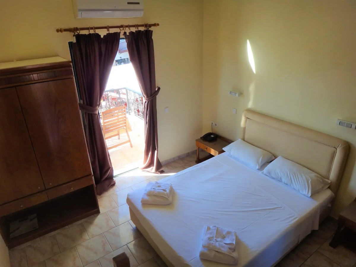 Diogenis Blue Palace