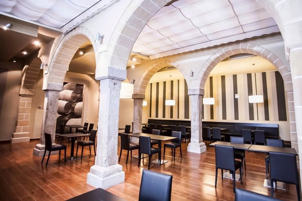 Eurostars Asta Regia