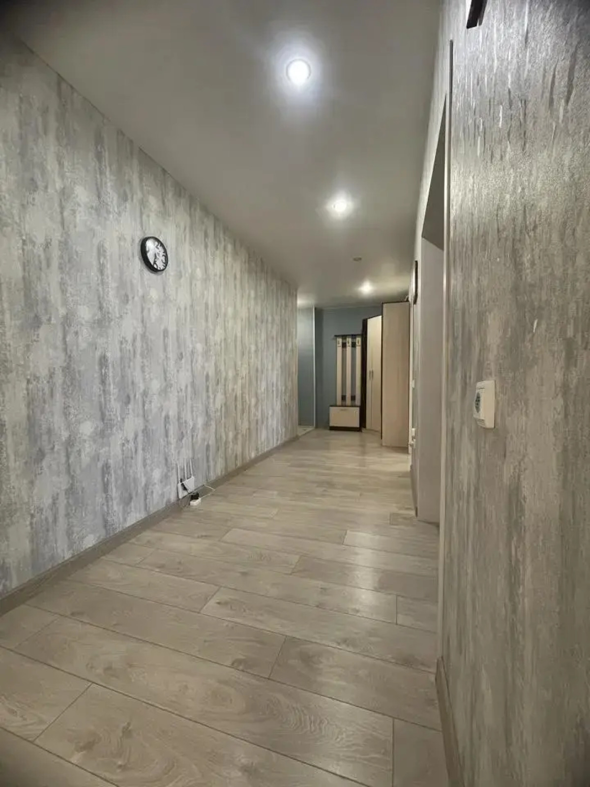 Сниму квартиру на улице Октябрьской Революции