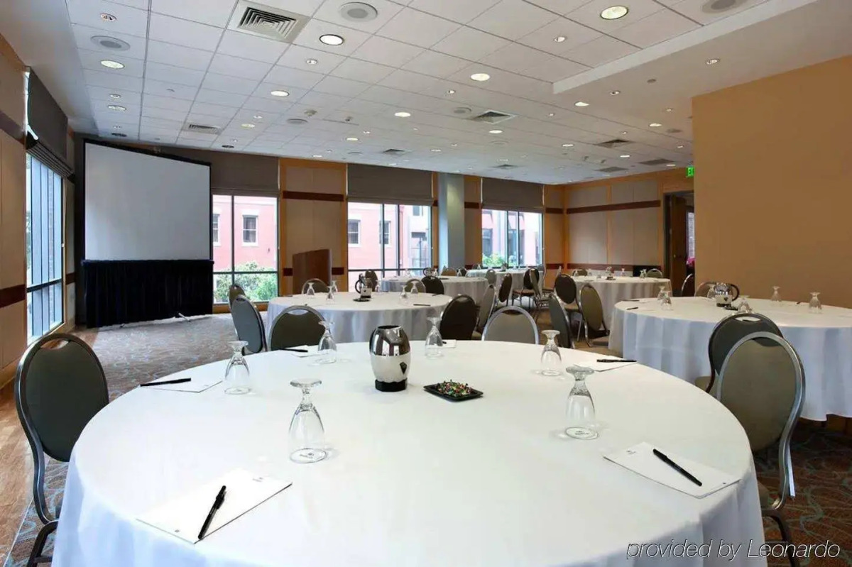 Hilton San Diego Gaslamp Quarter