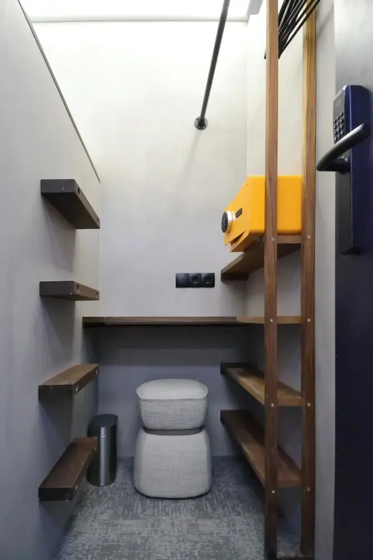 The Hyve Capsule hostel Amsterdam