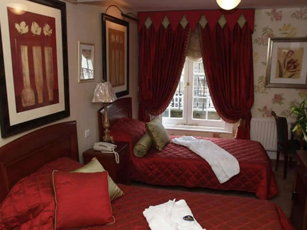 Opulence Boutique Hotel