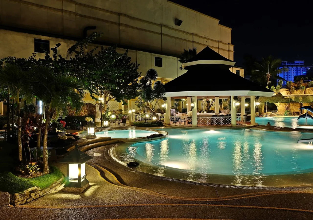 Waterfront Cebu City Hotel & Casino