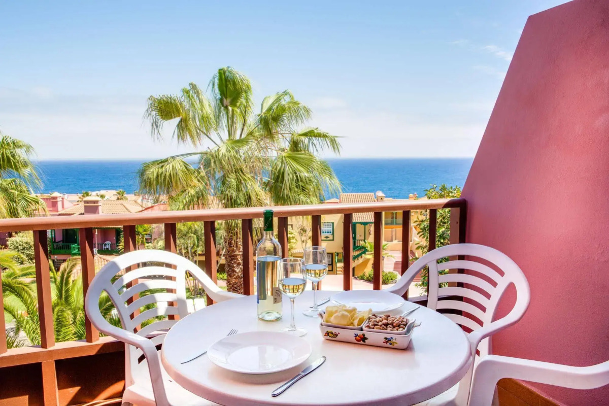 Apartamentos Oasis San Antonio