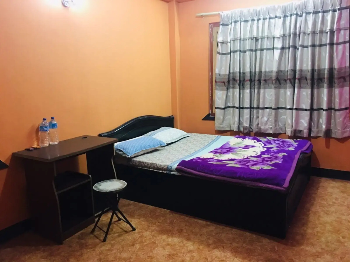 Sara's Backpackers Hotel