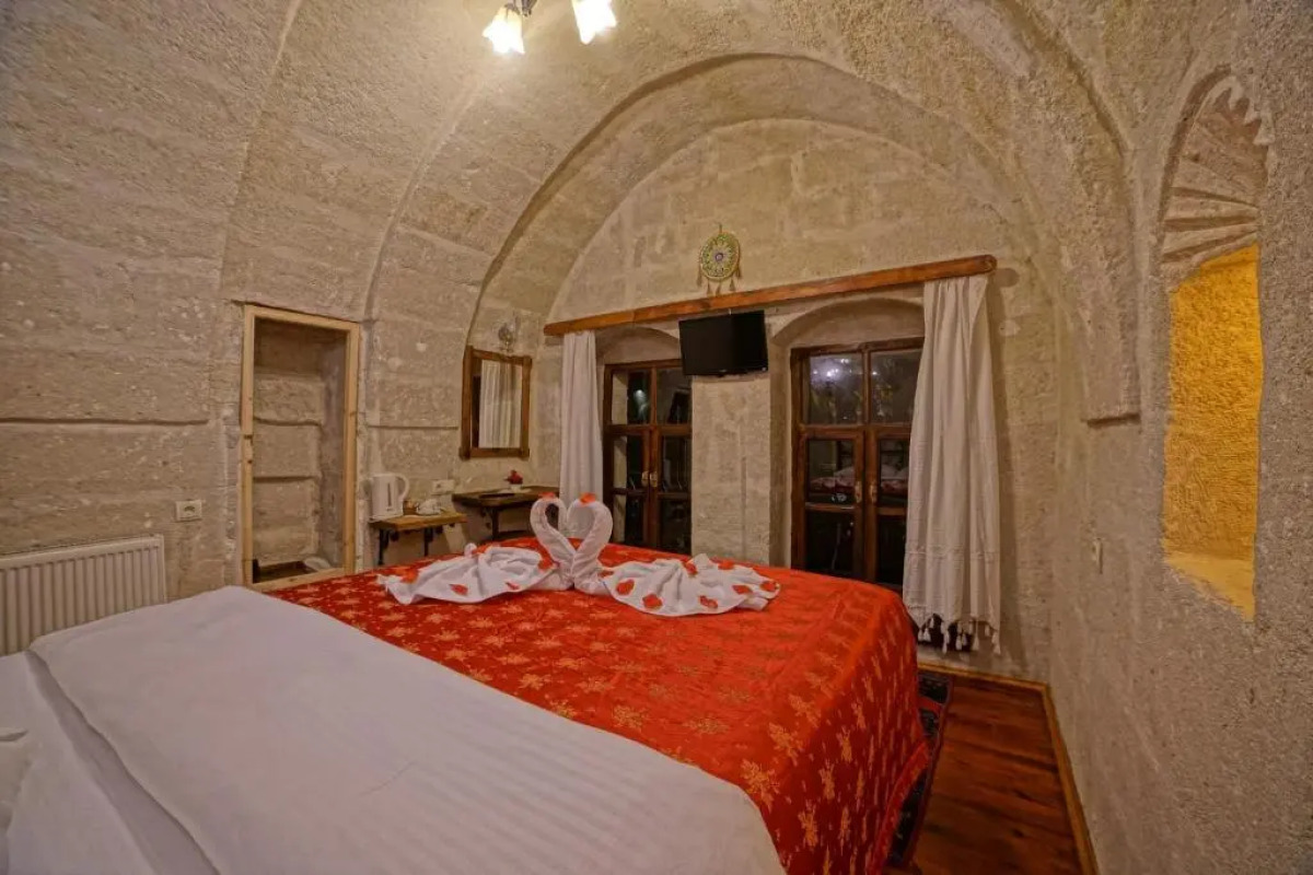 Melek Cave Hotel