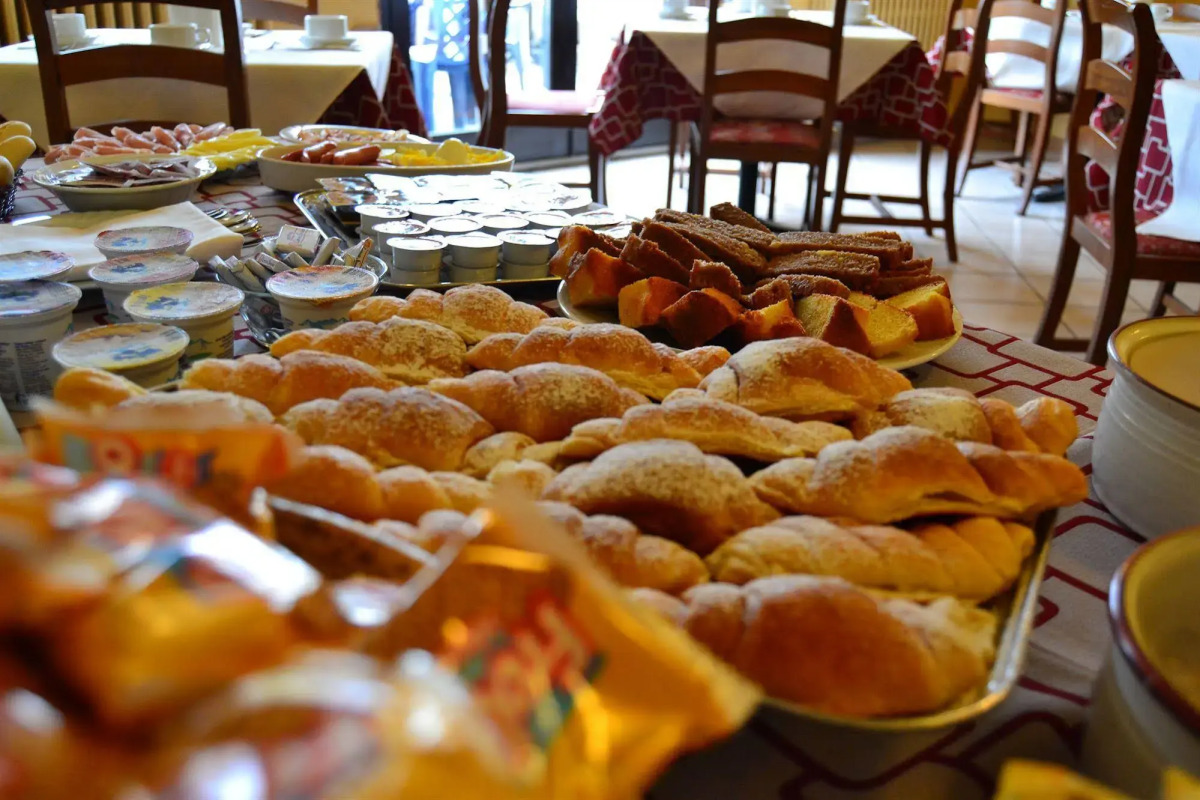 Bike Hotel Touring Gardone Riviera & Wellness