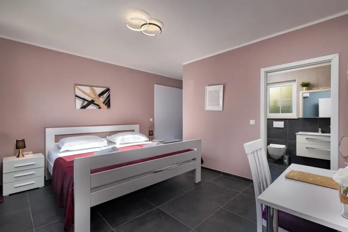 Countryside Apartment Pius 1