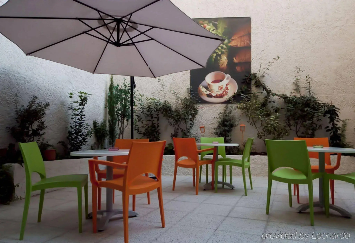 City Life Port Hotel