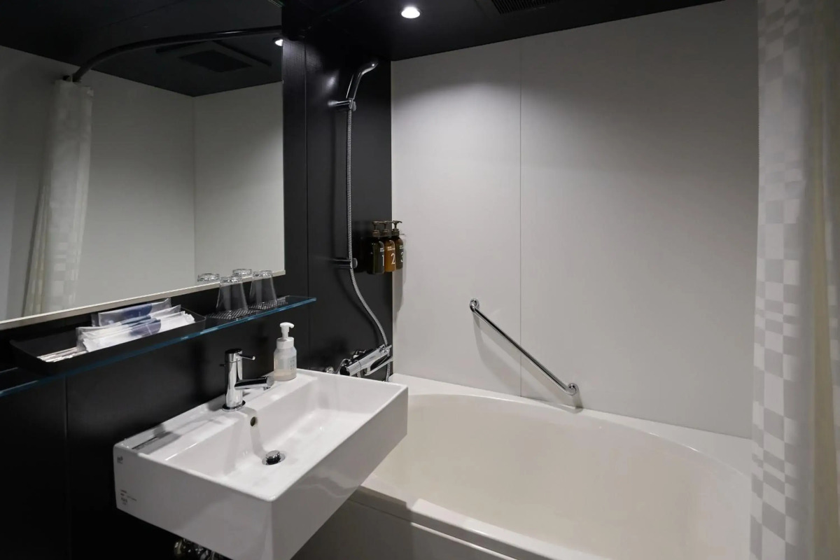 Отель Resol Hotel Trinity Osaka