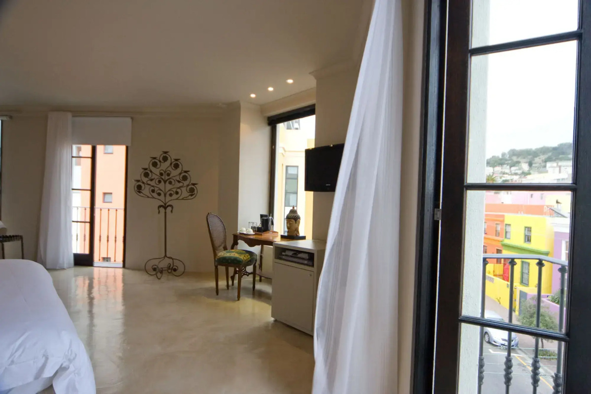 Rouge on Rose Boutique Hotel