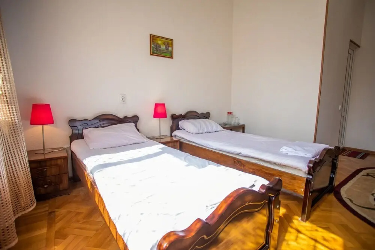 Kutaisi Hotel California