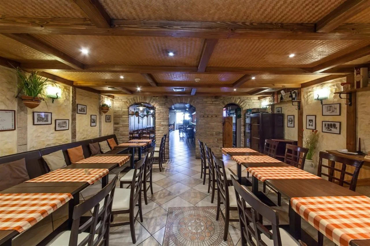 Отель East City