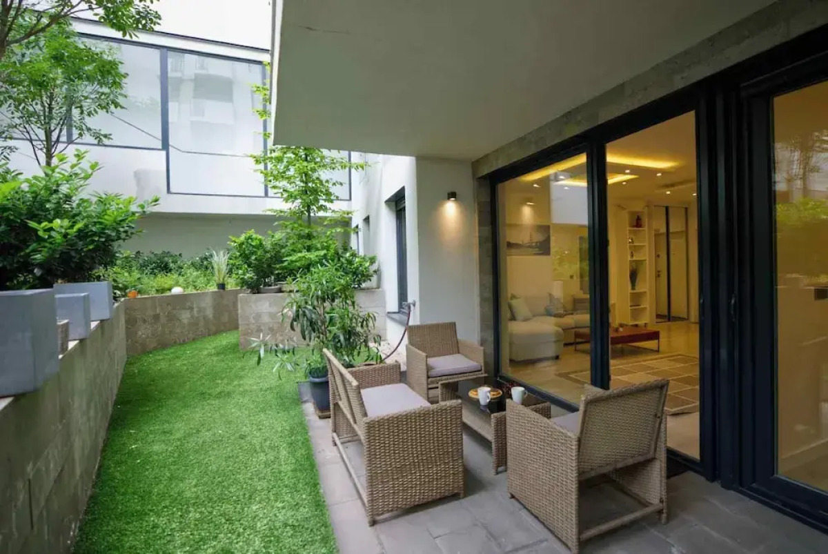 Elisabeth Downtown Apartments by UrbanRent