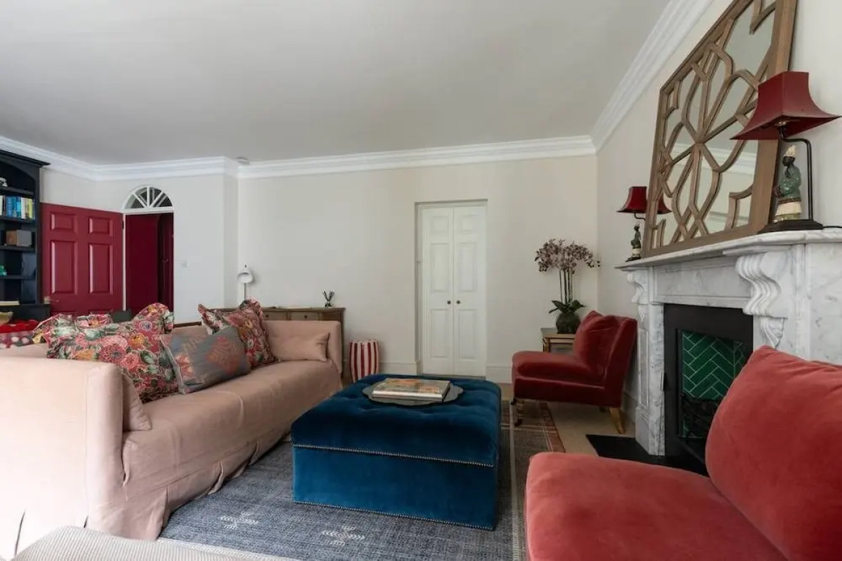 Tite Street IX by Onefinestay