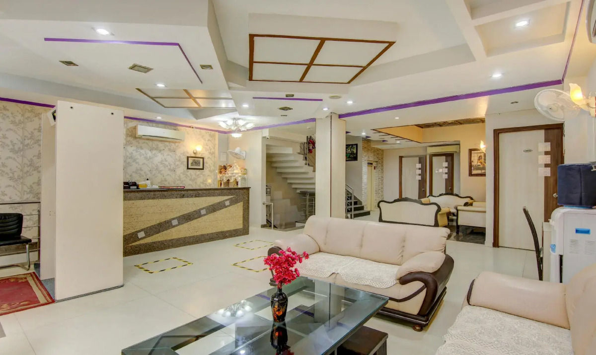 Treebo Rockwell Plaza