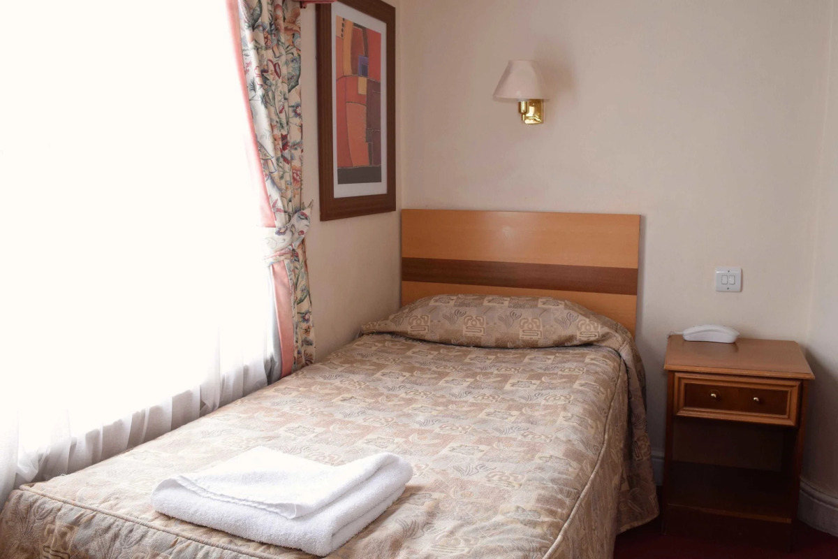 Pembridge Palace Hotel