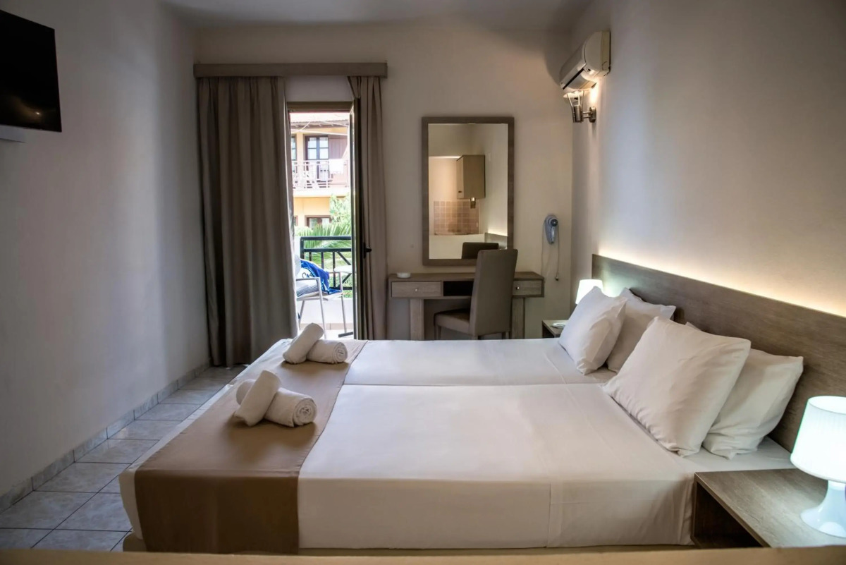 Elmi Suites Beach Hotel - All Inclusive