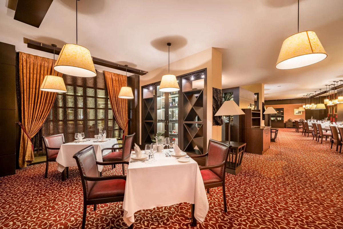 Gravel Hotels Select