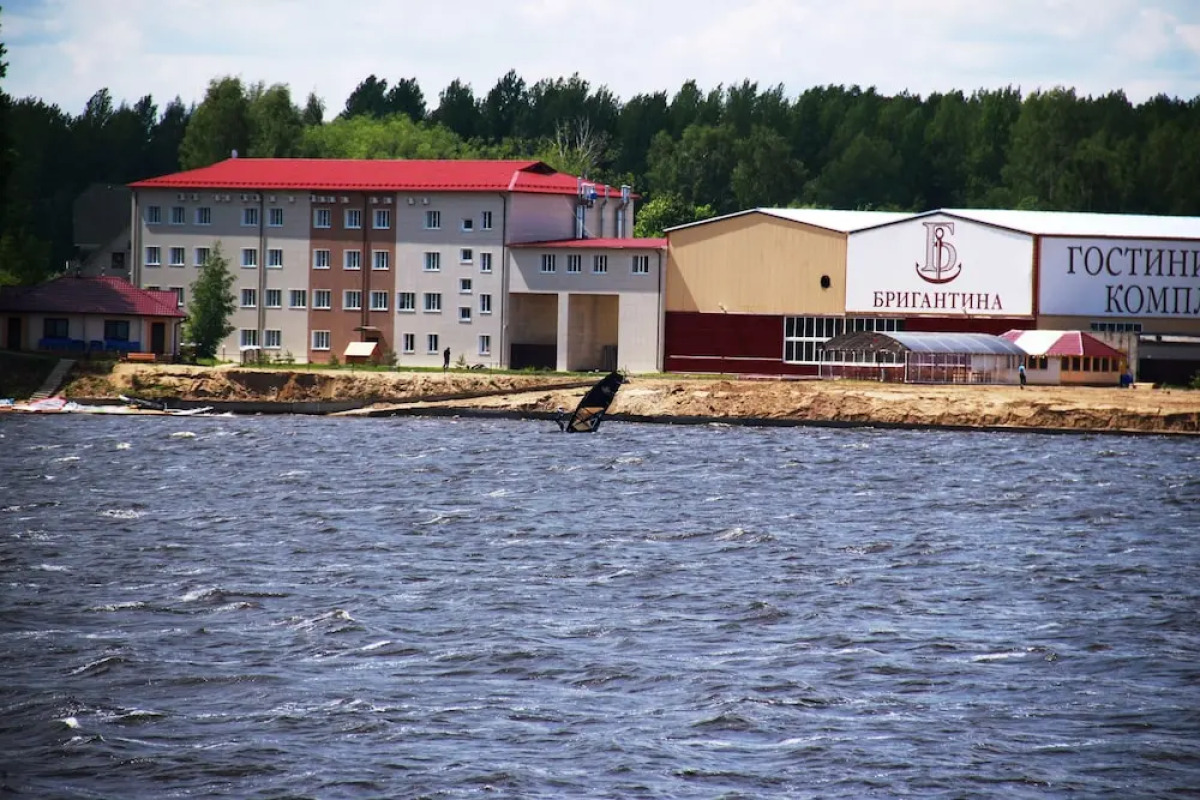 Отель «Бригантина»