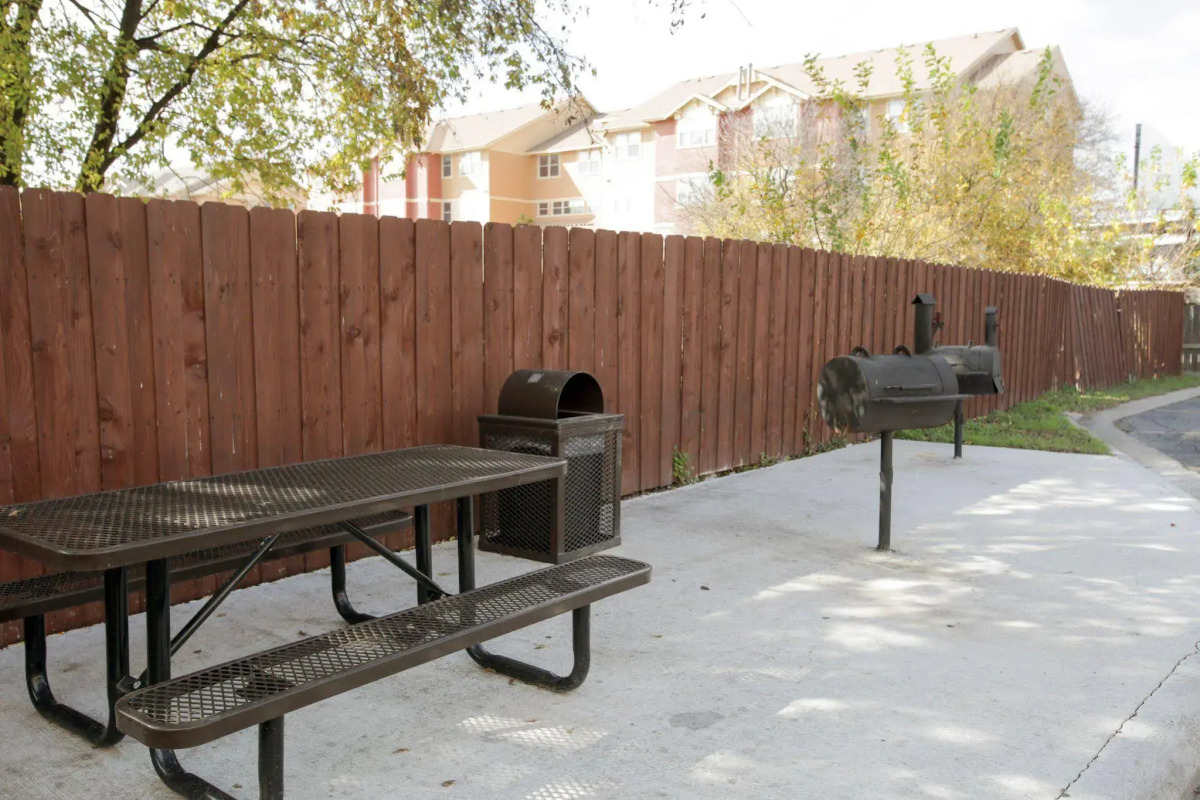 Rodeway Inn and Suites Austin