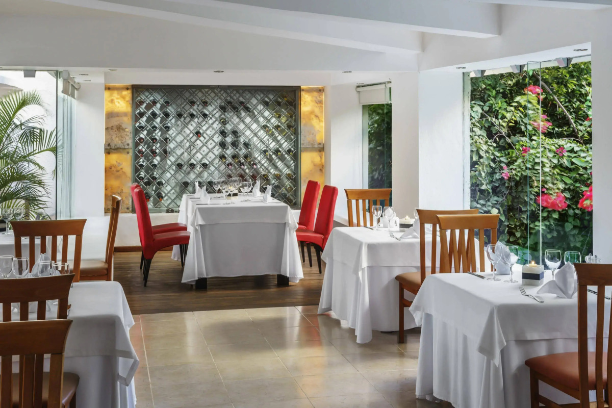 The Reef Playacar Beach Resort & Spa