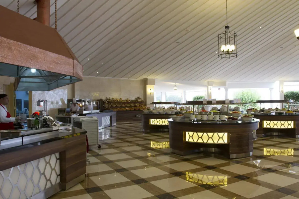 Отель Club & Hotel Letoonia