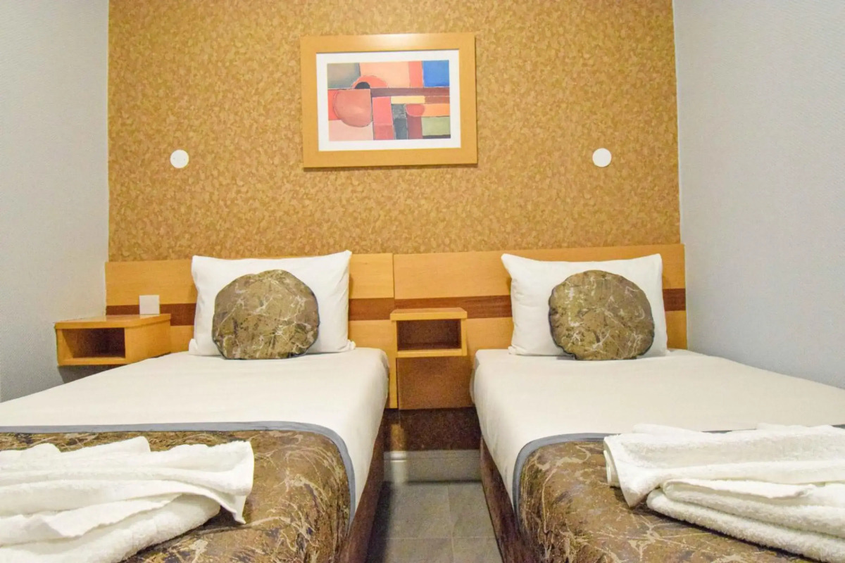 Pembridge Palace Hotel