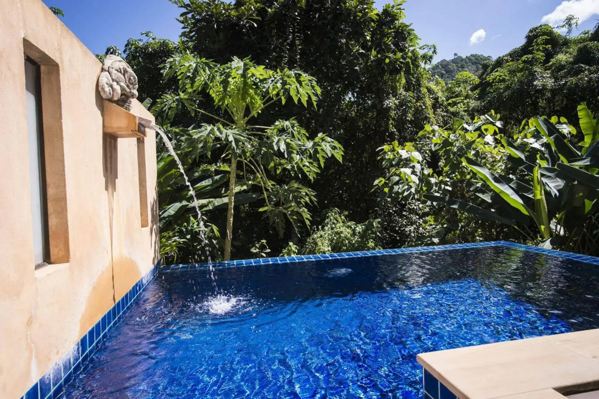 Koh Chang Cliff Beach Resort