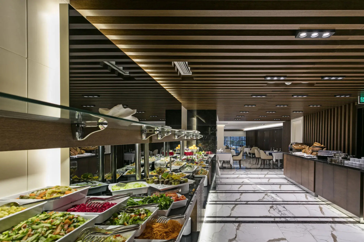 B Business Hotel & Spa