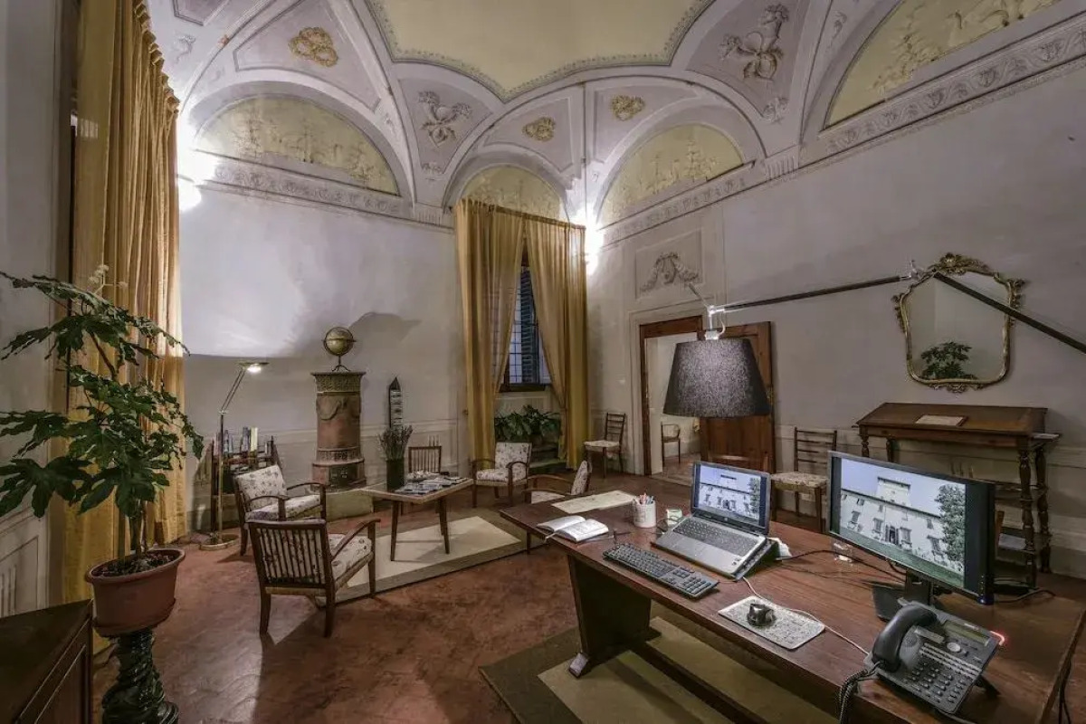 Residenza dEpoca Torre Dei Lari