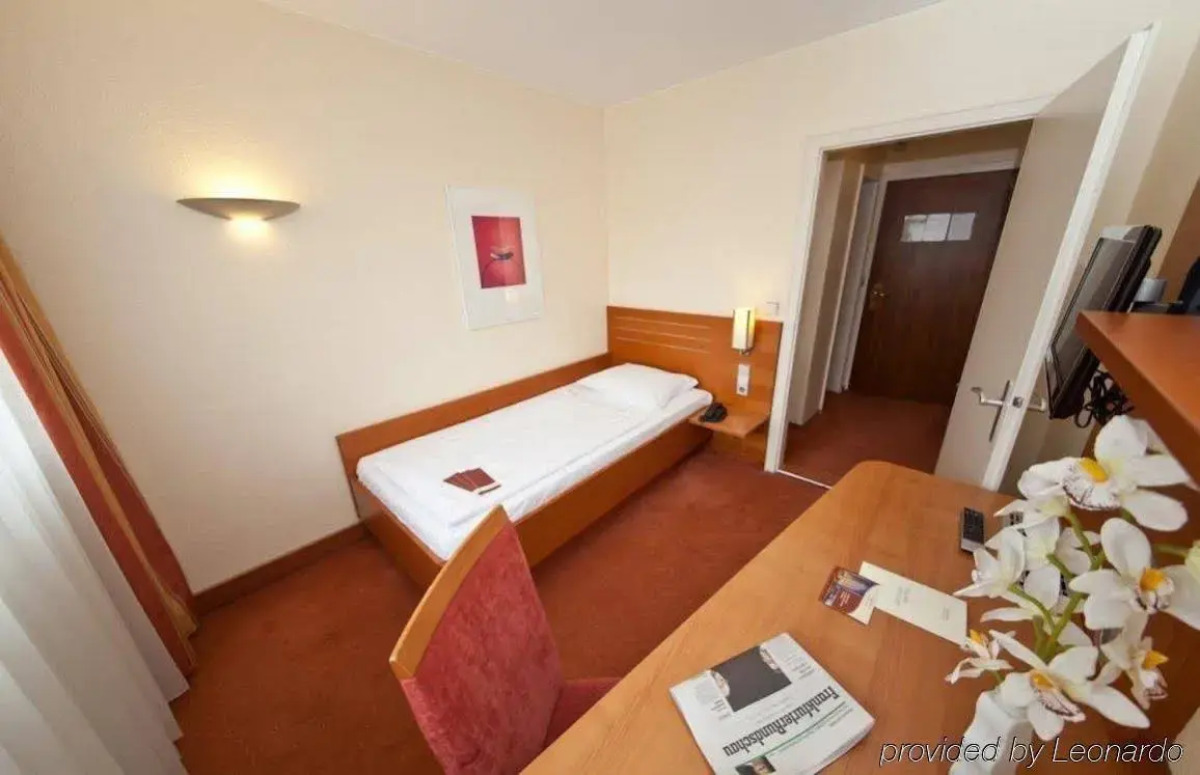 PLAZA INN Rieker Stuttgart Hauptbahnhof